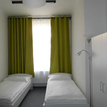 Hostel Hello *
