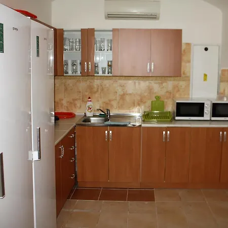 Hello Albergue
